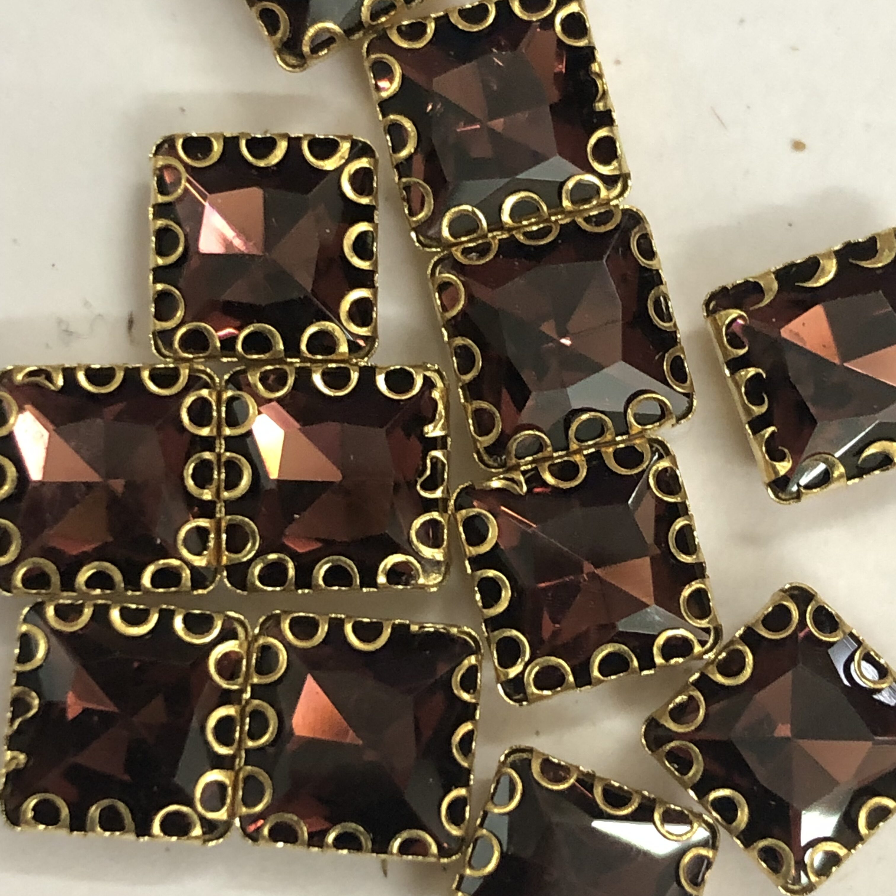8x8Square Clipstone - Brown