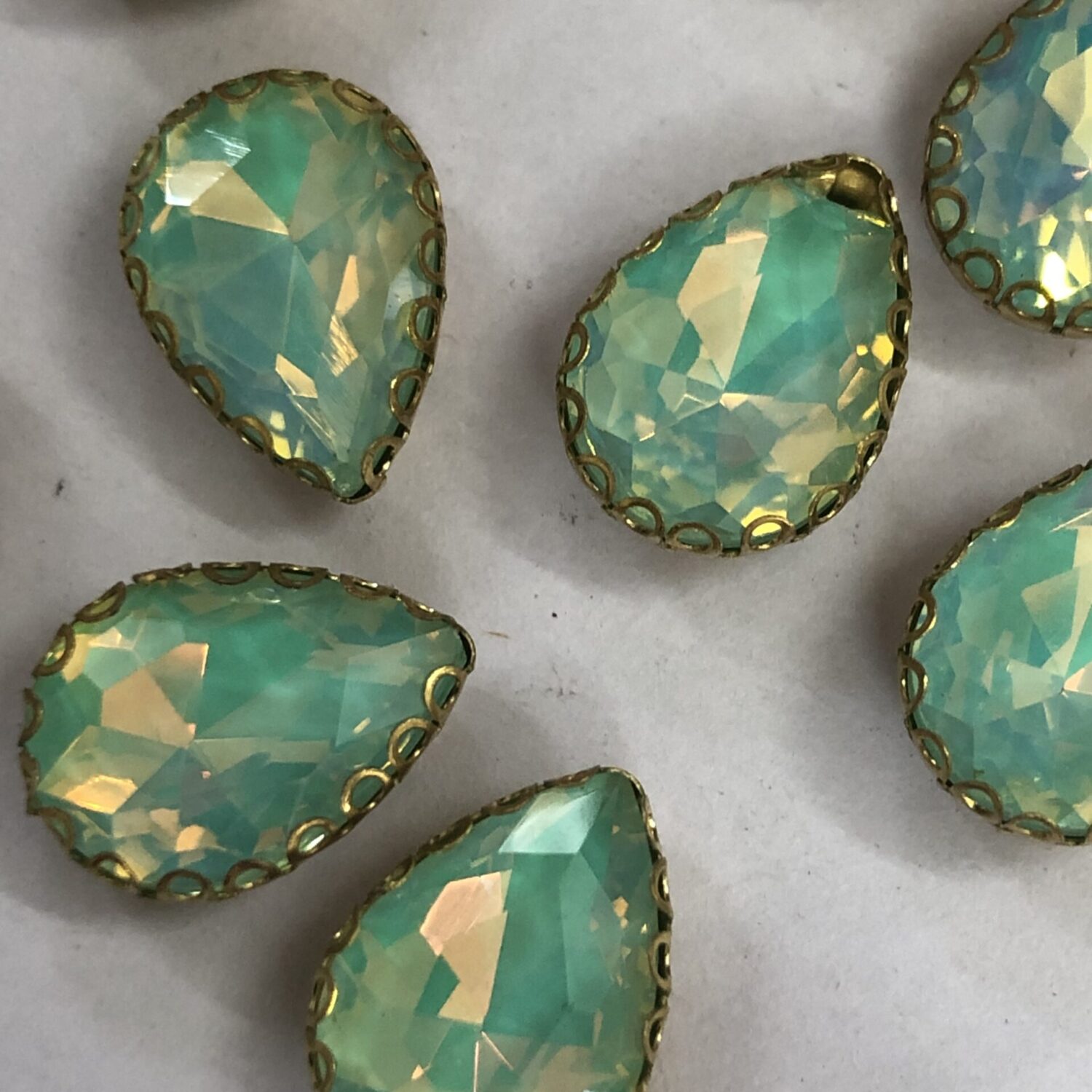 Crystal Drop Clipstone(10x14)