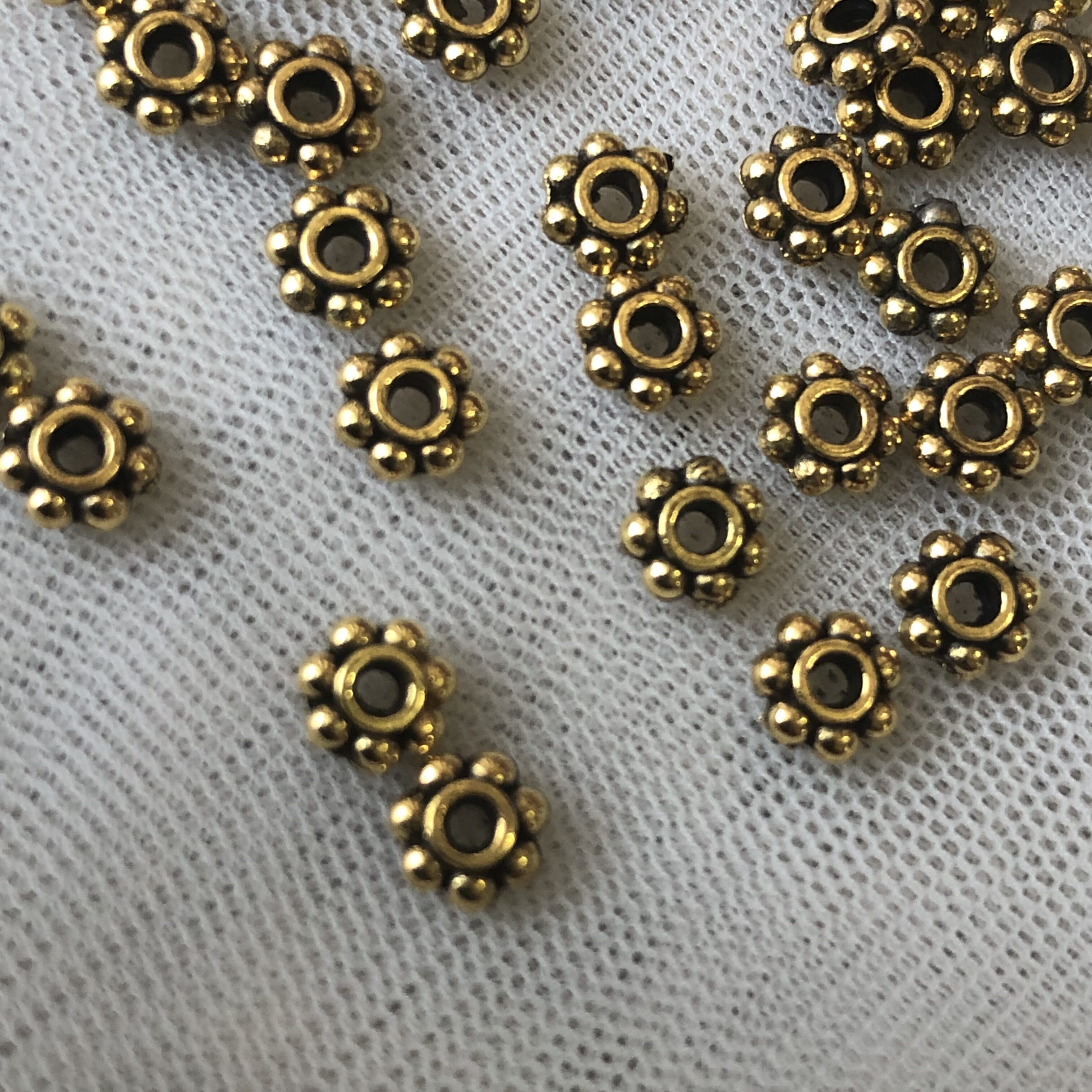 Findings - Flower Metal Spacer