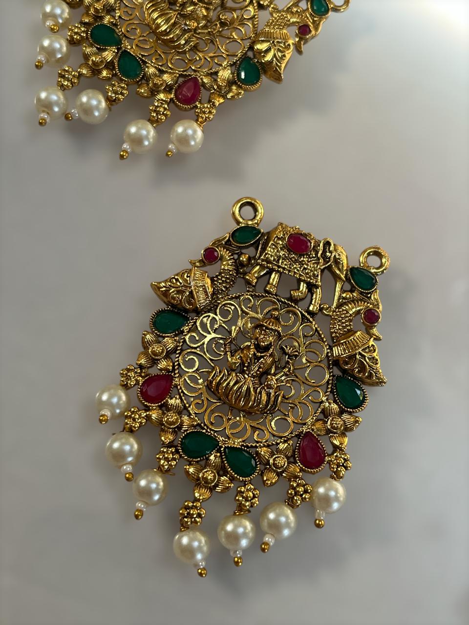 Pendent-7