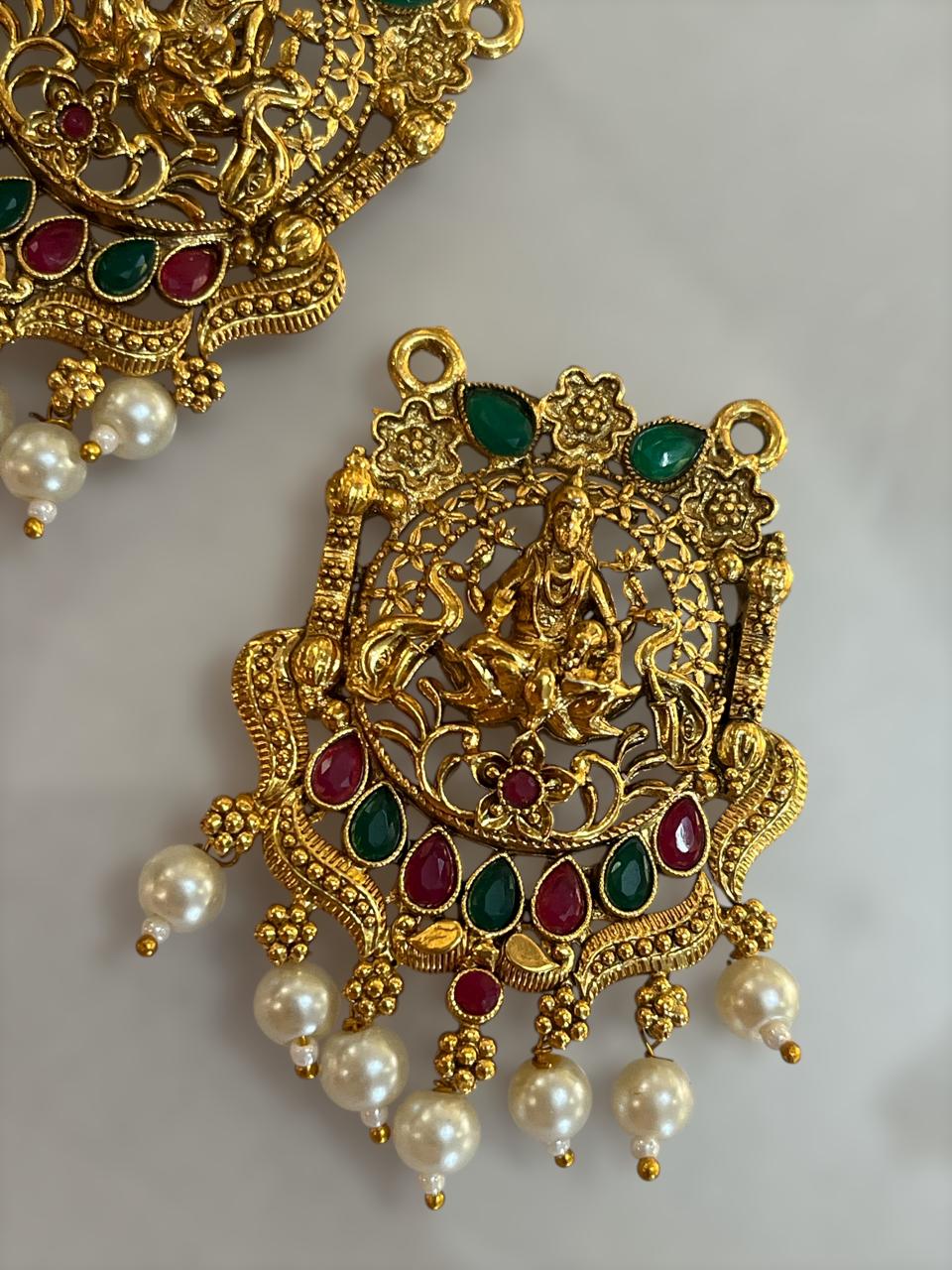 Pendent-9