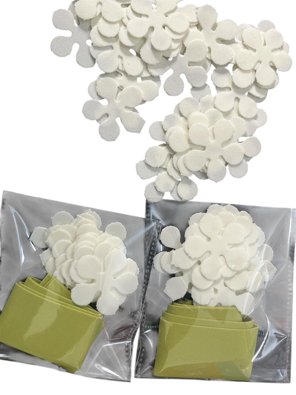 1.5cm flower cut(16piece) +1 olive green strips