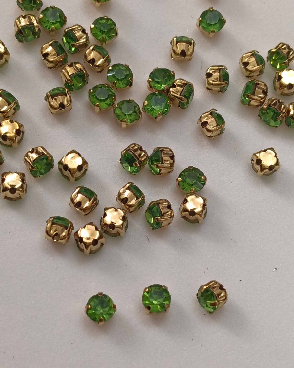 4m ClipStone-Gold Base